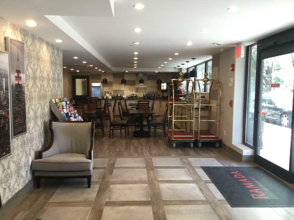 Ramada By Wyndham Bronx Terminal Hotel New York Exterior foto