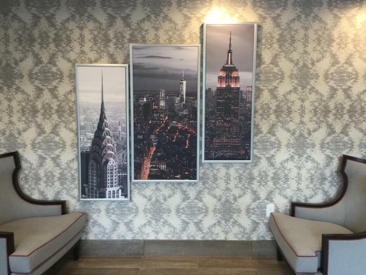 Ramada By Wyndham Bronx Terminal Hotel New York Exterior foto